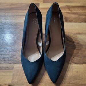 A New Day pumps